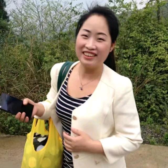 龙会姗