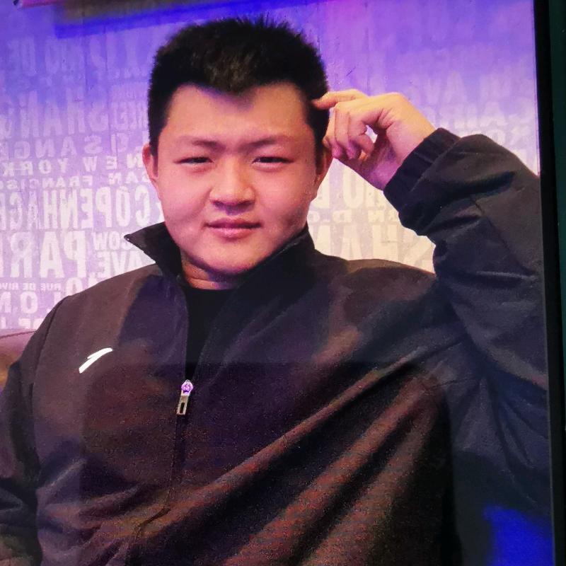 家有皮夹克和小棉袄