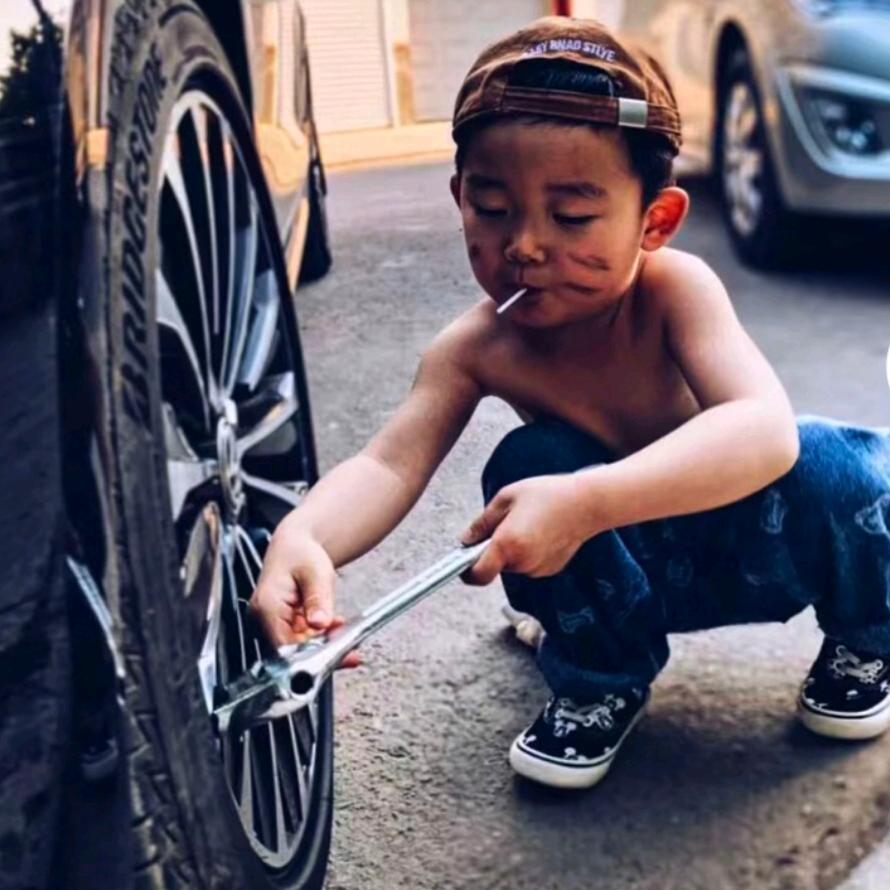 剃光所有人的头
