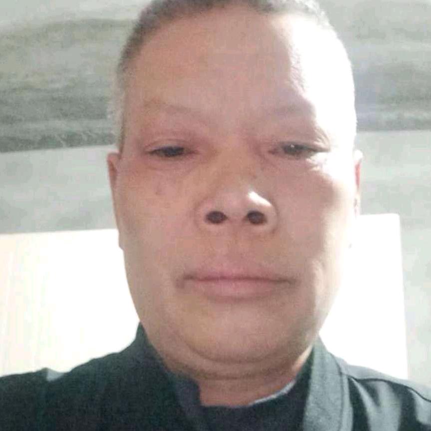 用户老实人杨卫