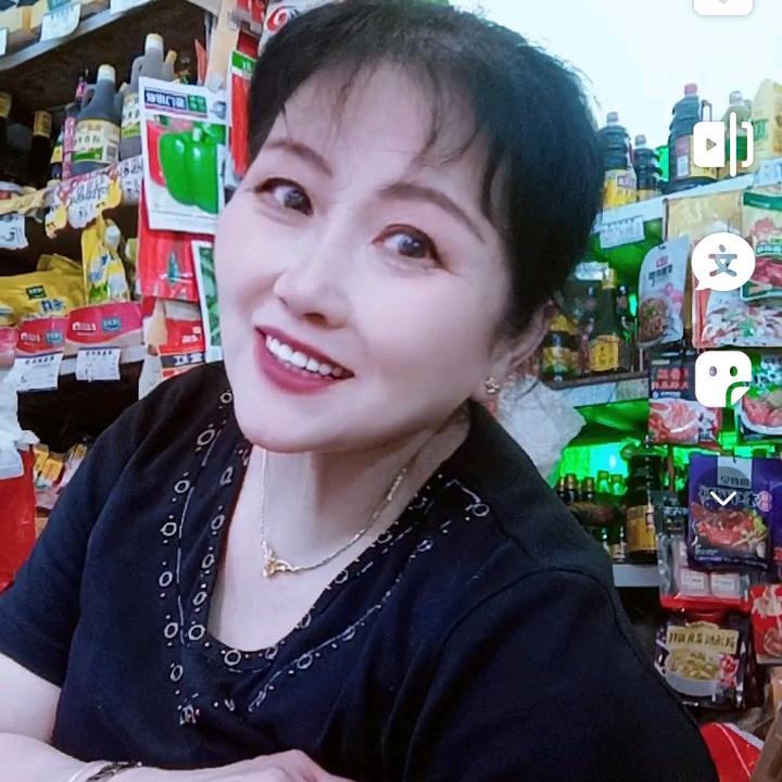 洪洪姐