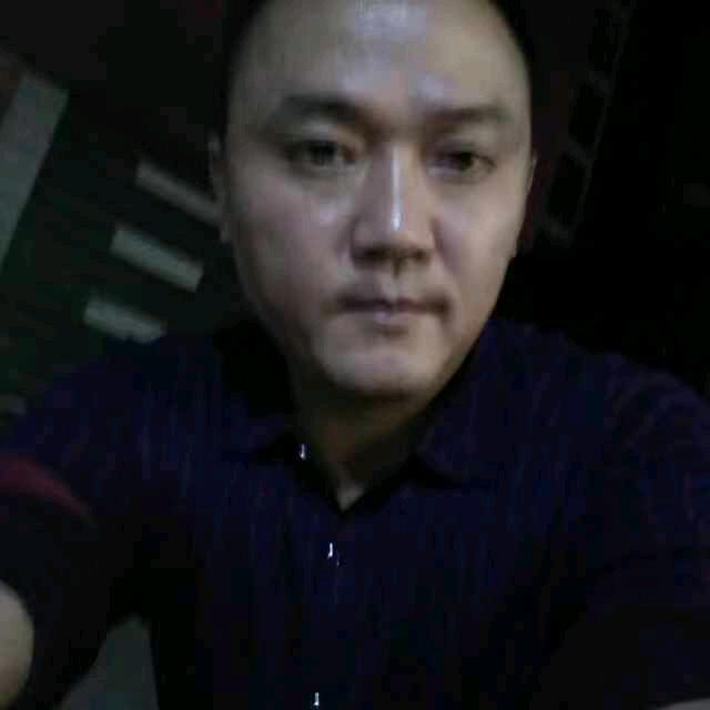 卖烧烤的人:8辉