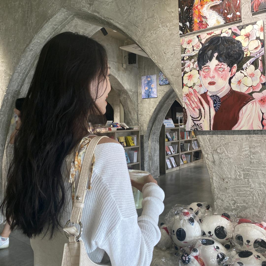 乌漆嘛黑林@抖音