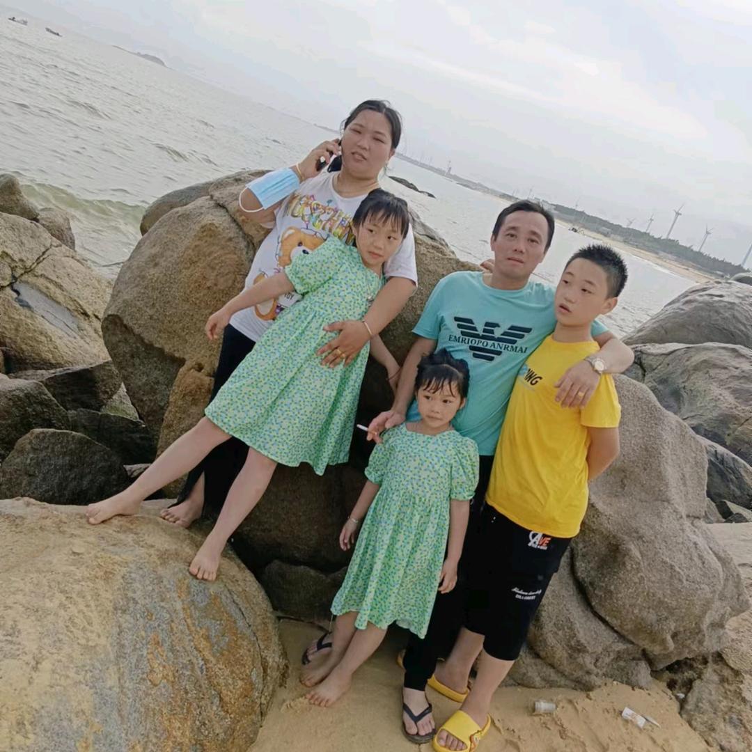 秀质丽影