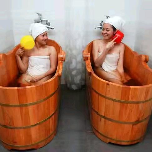 诚益足浴前台(07953180088