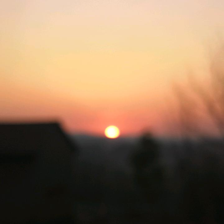 城墙上的光 接PPT定制