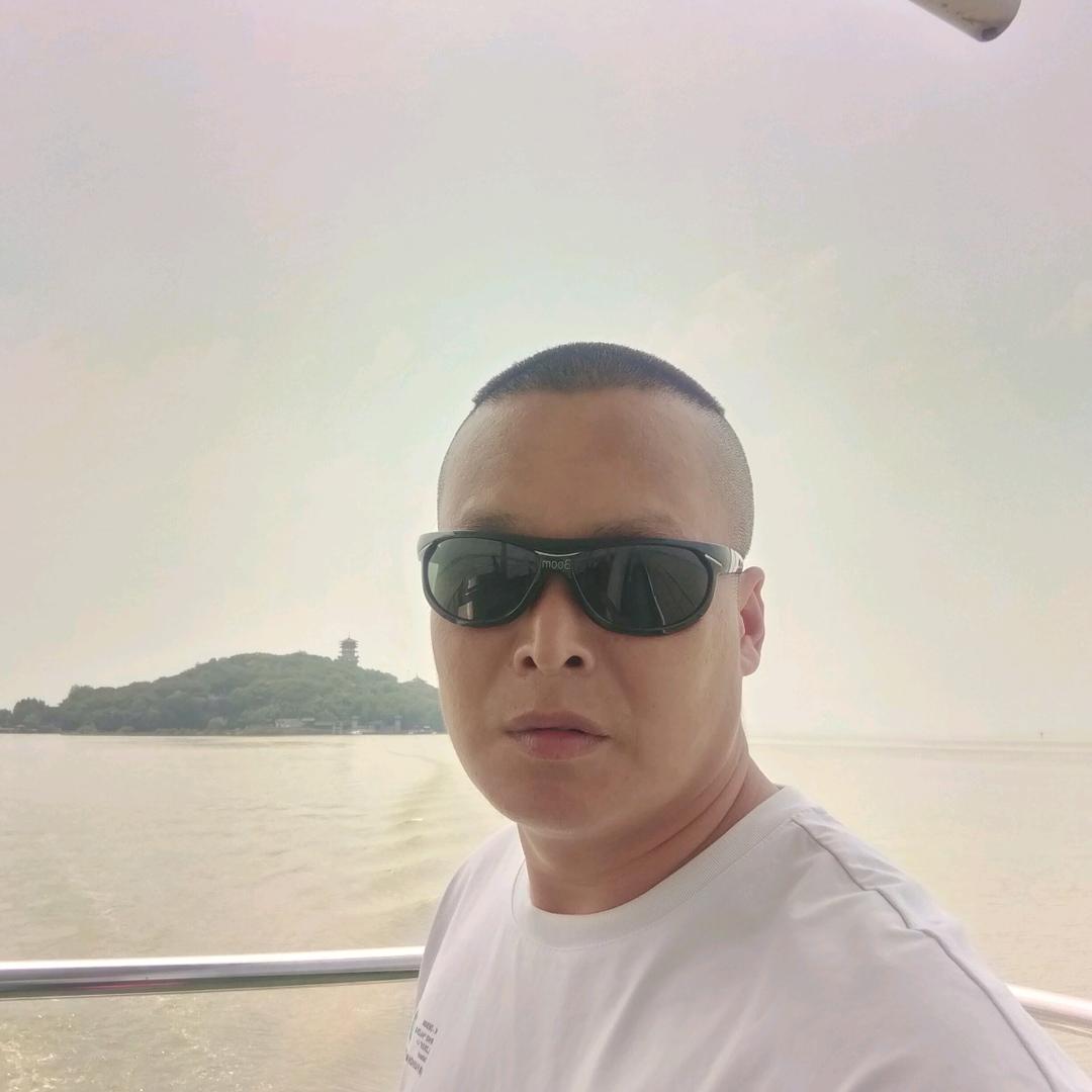 翱翔