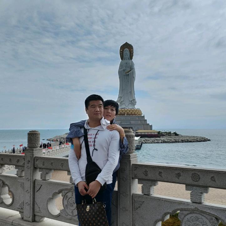 石梯子土菜馆权红艳