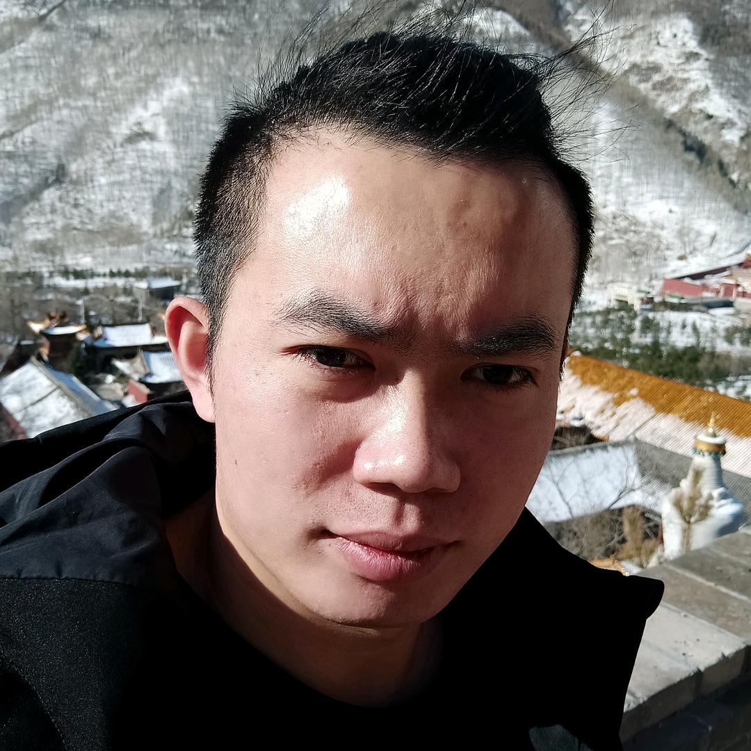 山沟里的小伙