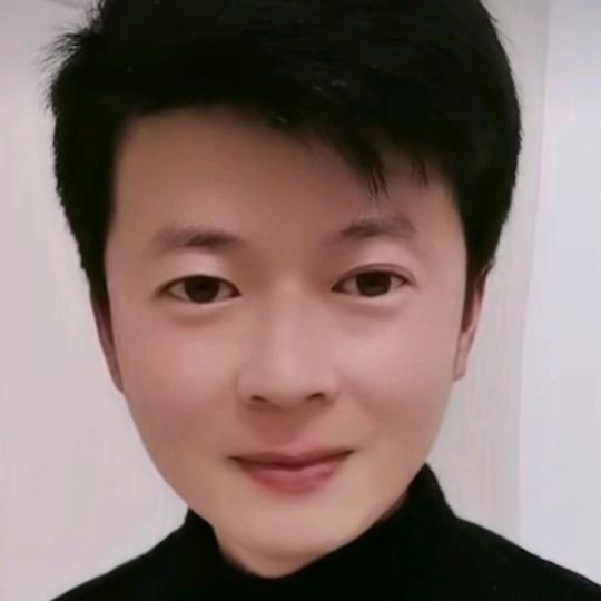李伟