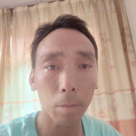 宇萌
