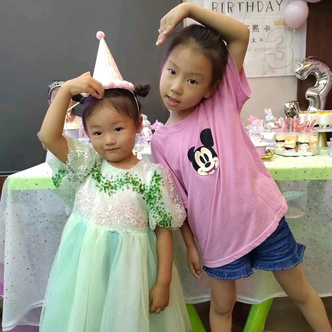 汉宫装饰申树萍，，好人一生平安！！