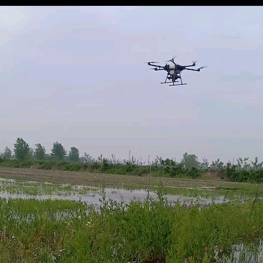农业无人机植保服务团队