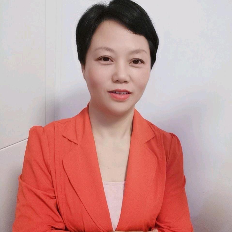 陈家媳妇！邱德菊。