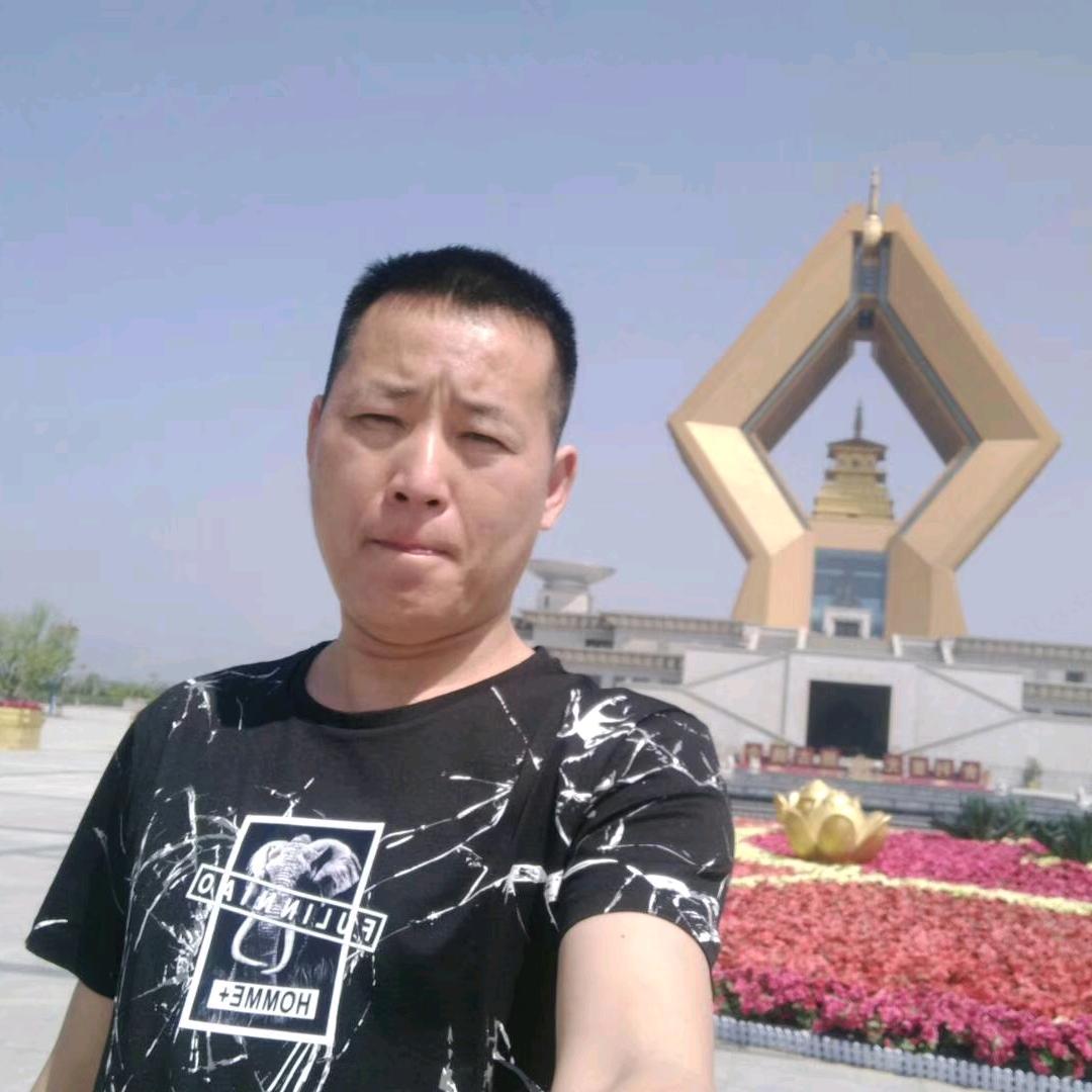 孤巷一人