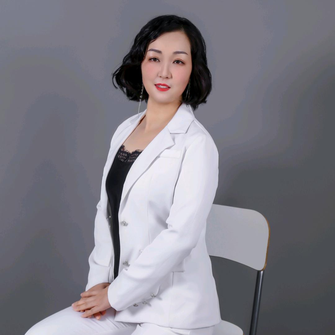 田雪老师