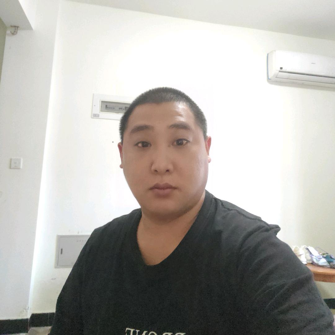 精神小伙