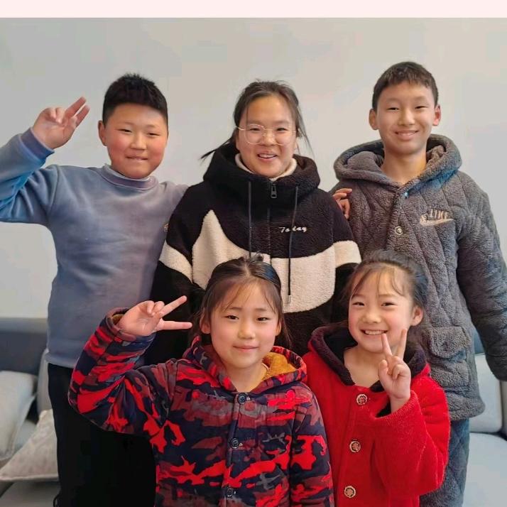 五个宝贝的奶奶