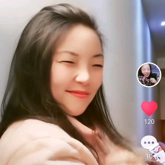 我是酒窝姐