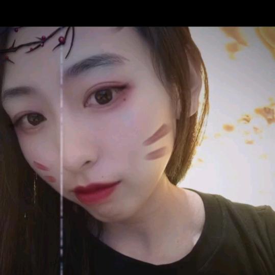 抖音蓝七七（蓝宝）吃鸡