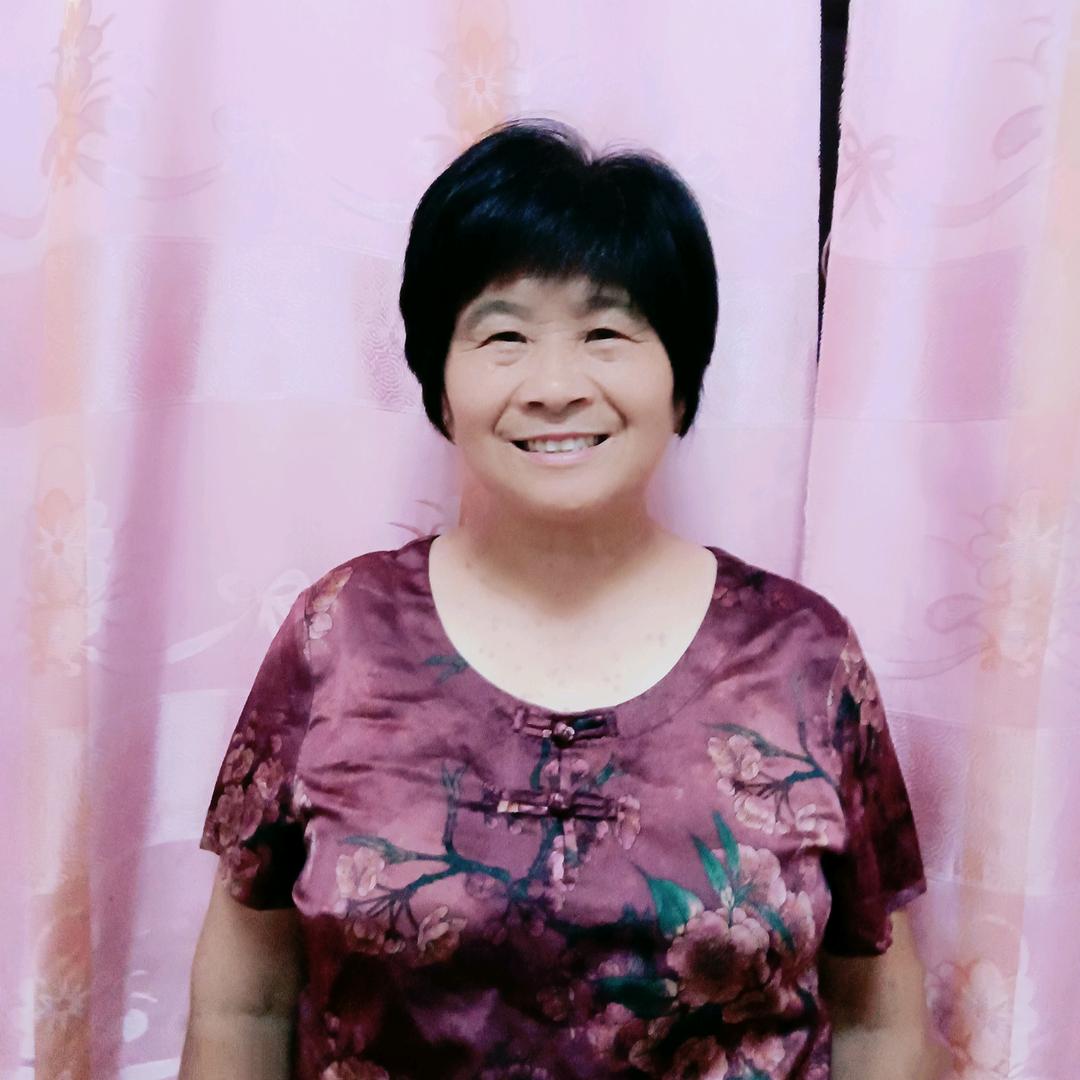 小卢头像