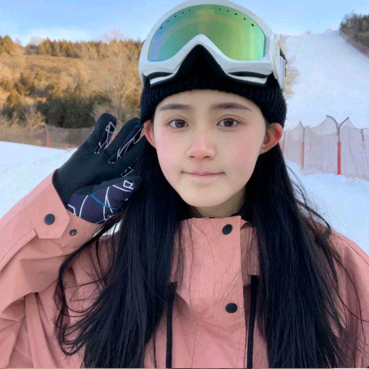 美女emo了