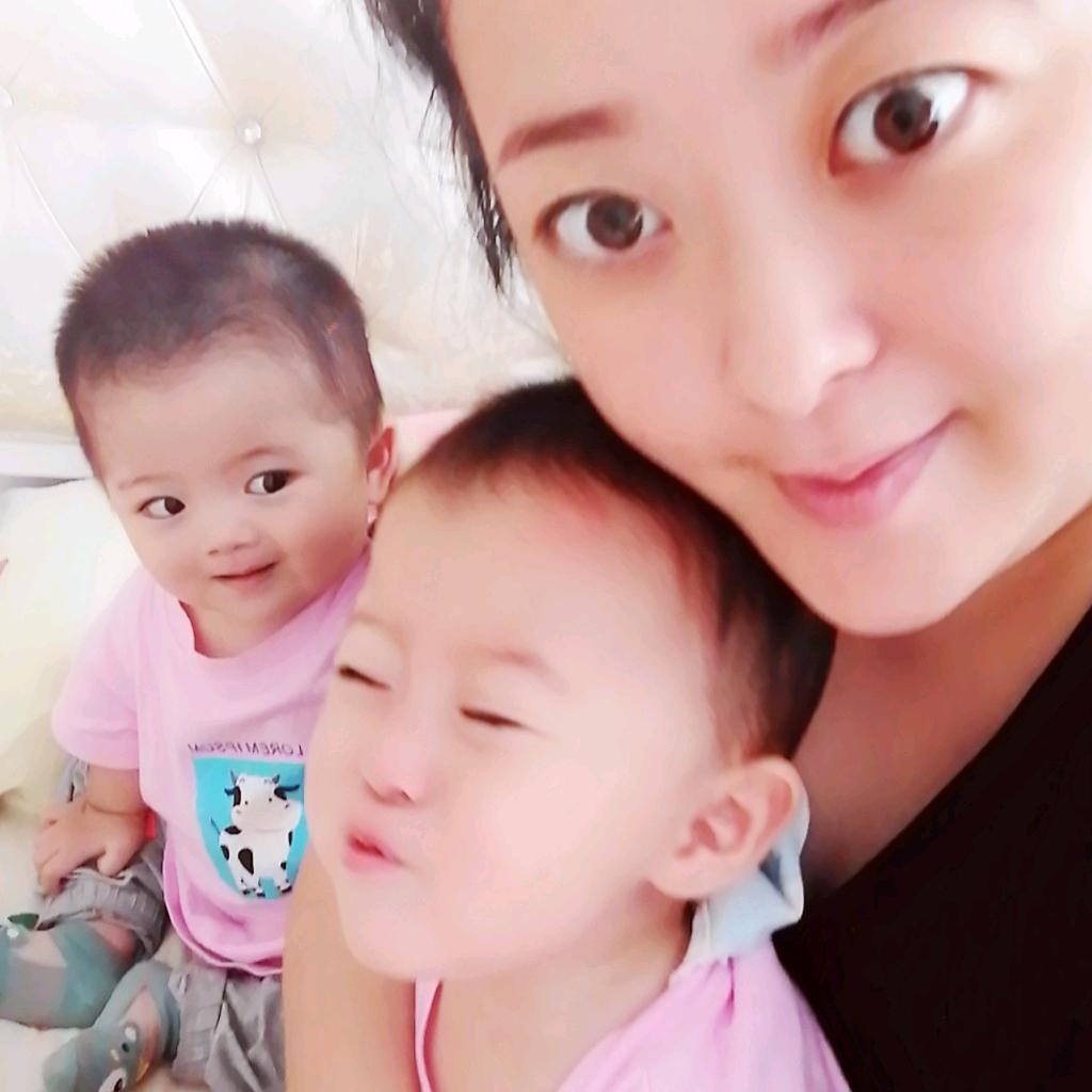 双胞胎麻麻0908