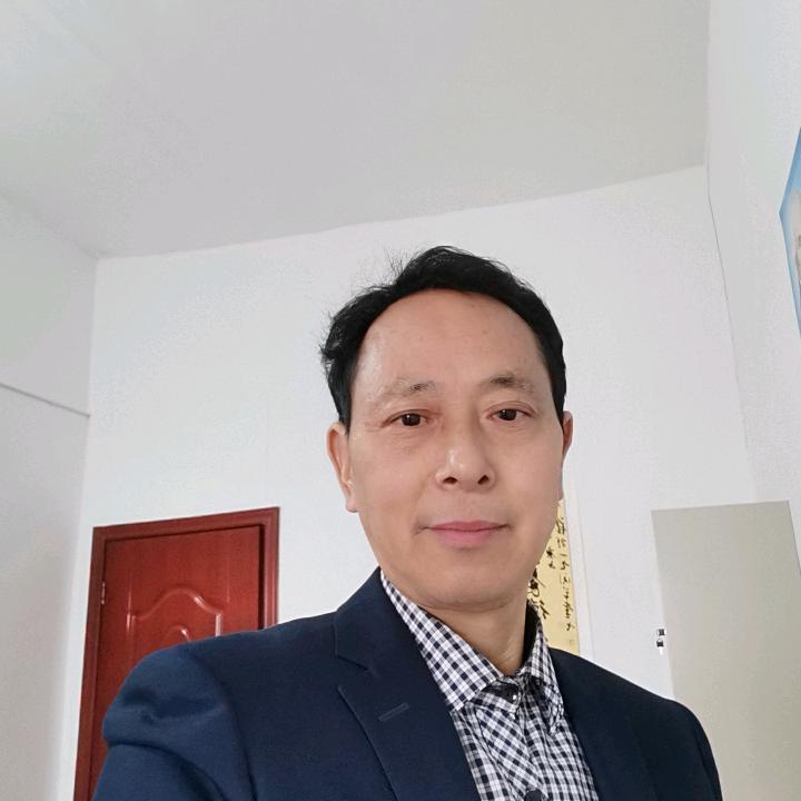 云中漫步，月下畅怀