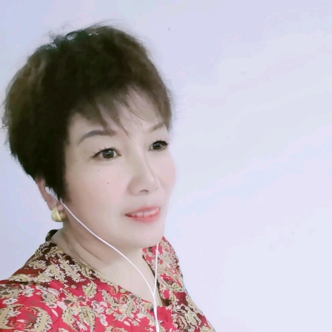 李艳的羊龙骨牛肉板面店