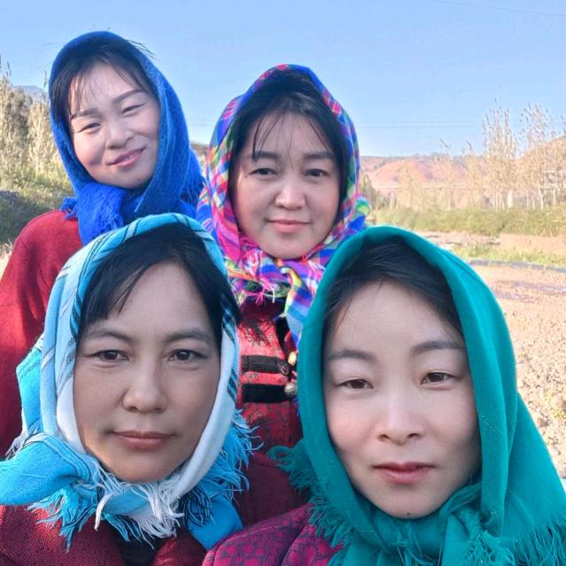 蔬菜，水果，百货销售