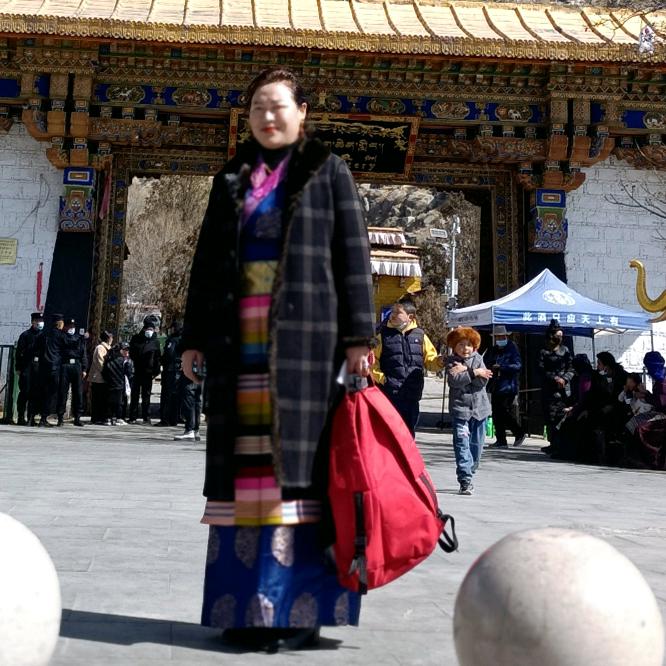 ཨེ་རྡོ་མེ་བློ་སྒྲོལ་