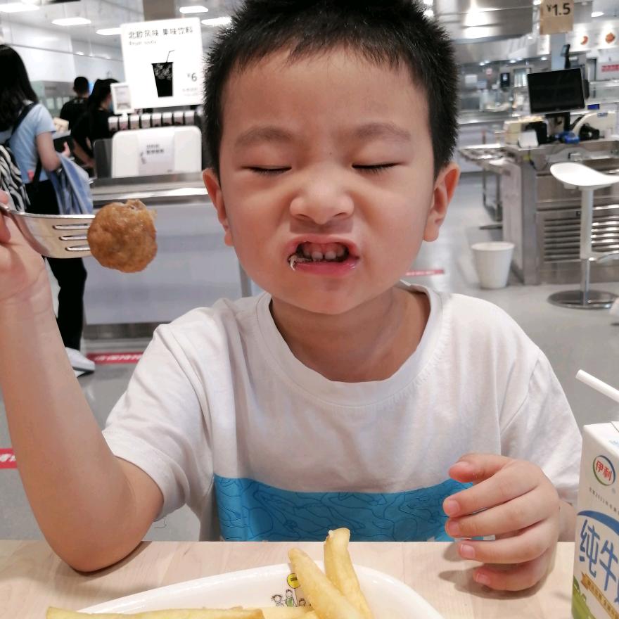 Carry就是球丸子