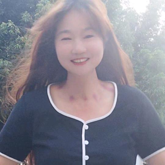 爪恋家无骨鸡爪小吃店