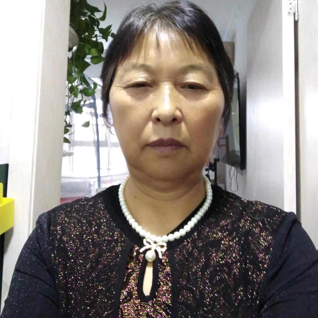 颜奶奶跟孙女的生活