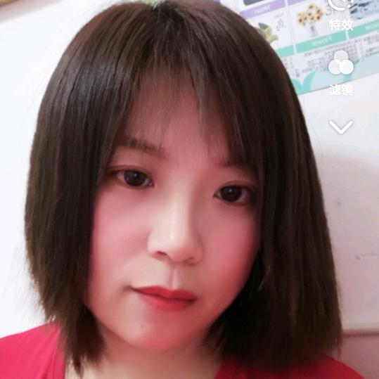 丽影浮萍