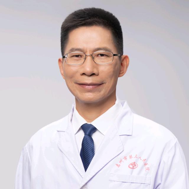 神经内科医生黄志勇