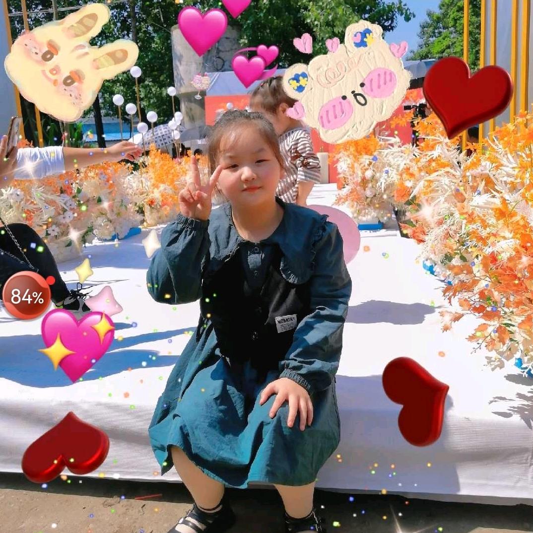 努力很美👨‍👩‍👧‍👧