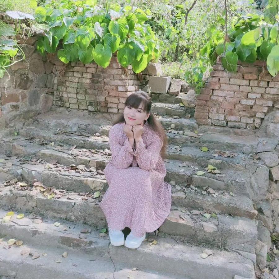 欣欣向荣的花小铺子🌸