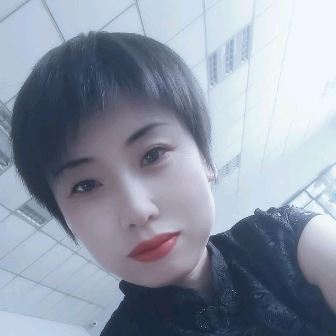 晨曦（）