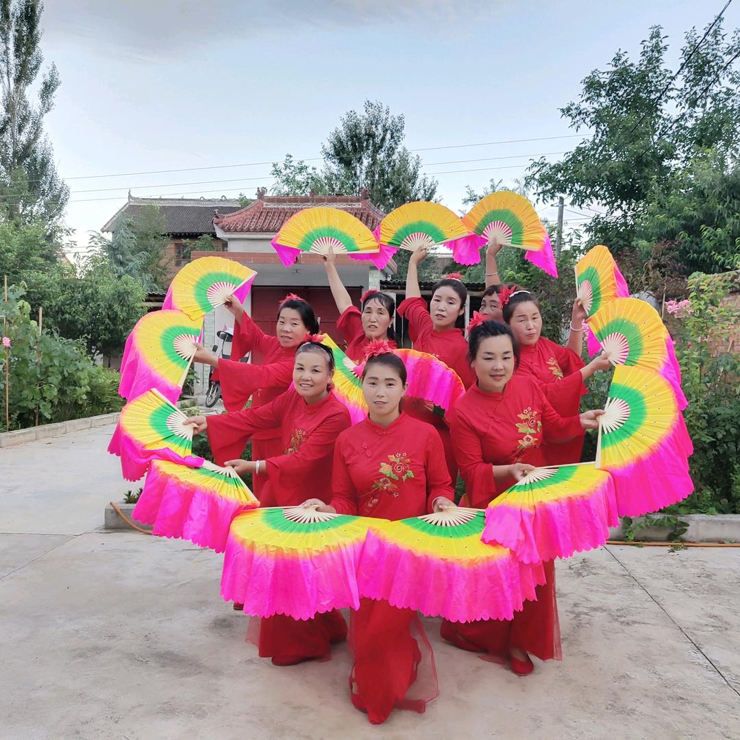 凉皮妹《喜羊羊鼓舞队》