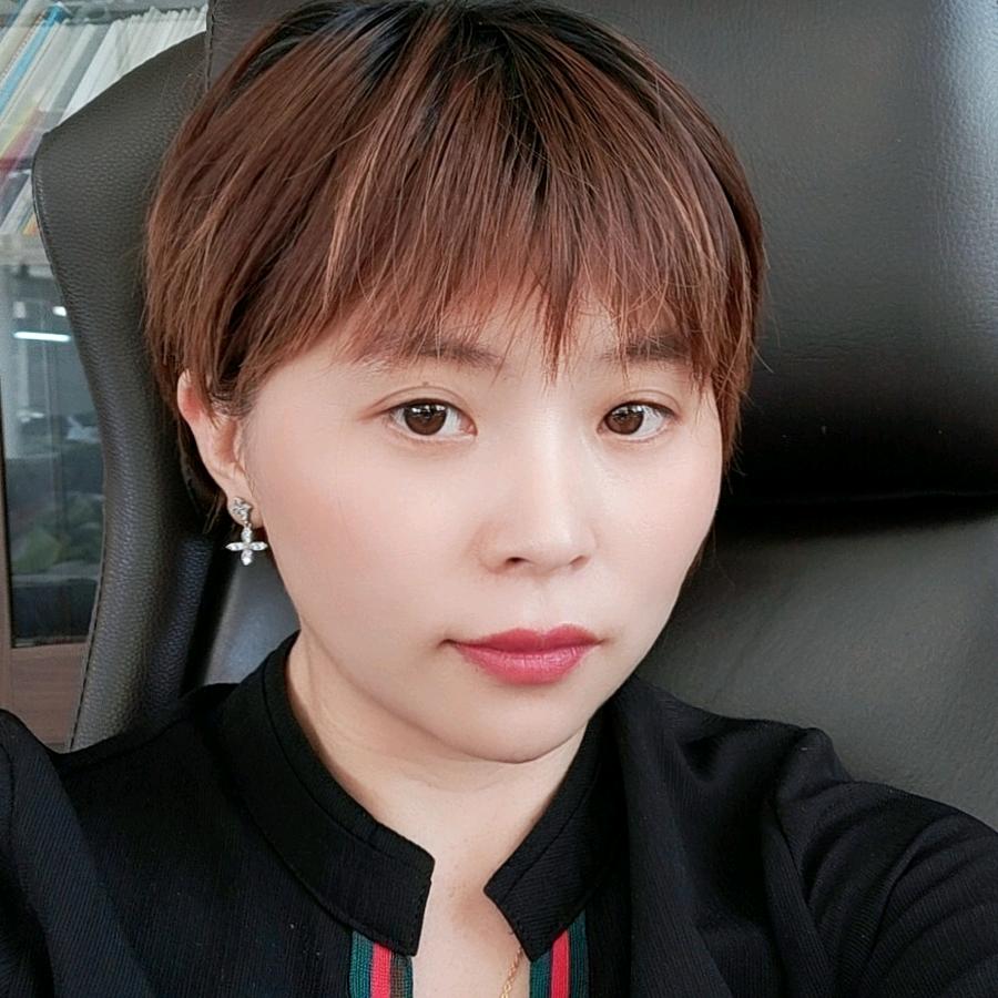 红达褶皱服饰源头工厂