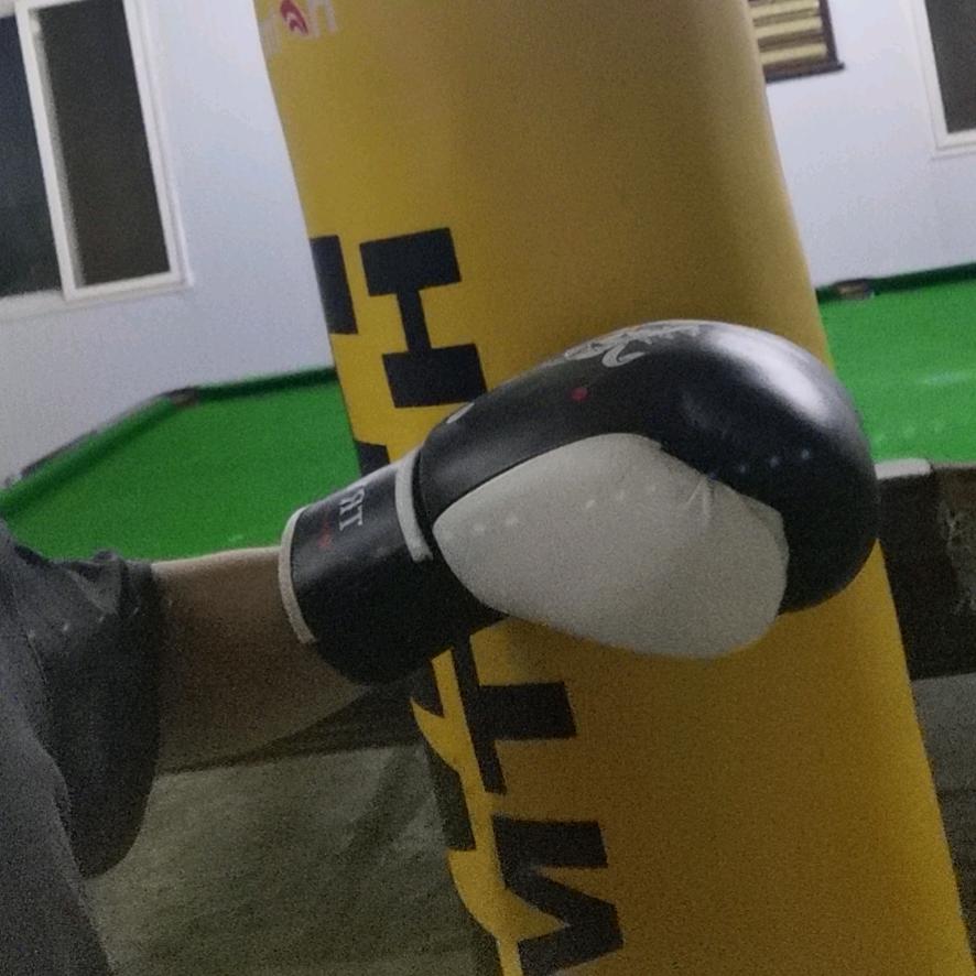 阿龍