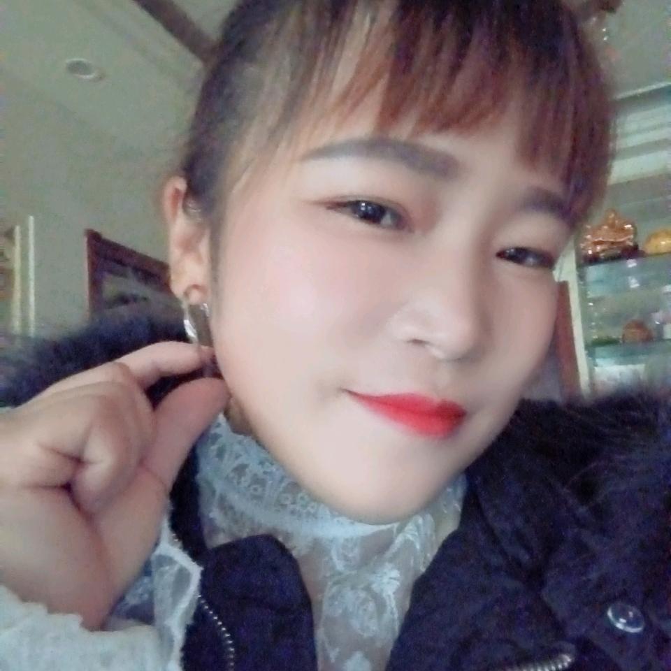詹💋💋💋封♥锁爱头像