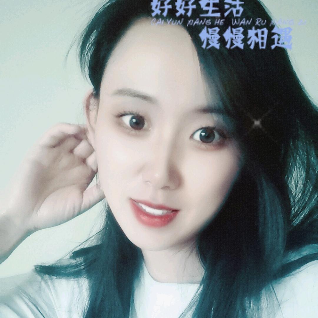 单眼皮女孩
