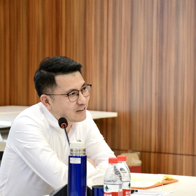 固尔琦黄俊龙