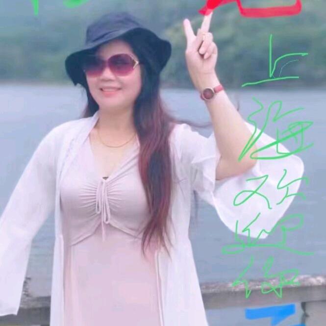 让爱跟着心走。