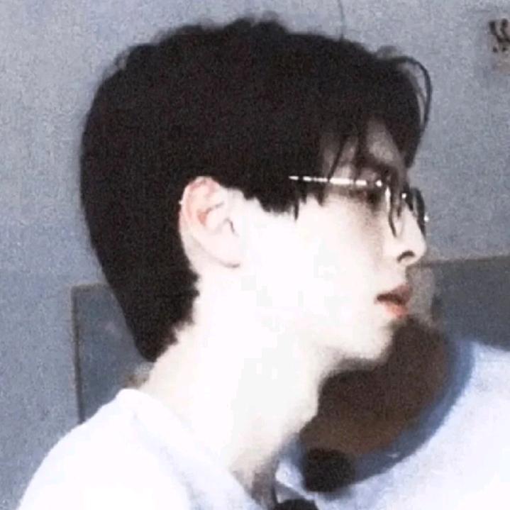子飞头像
