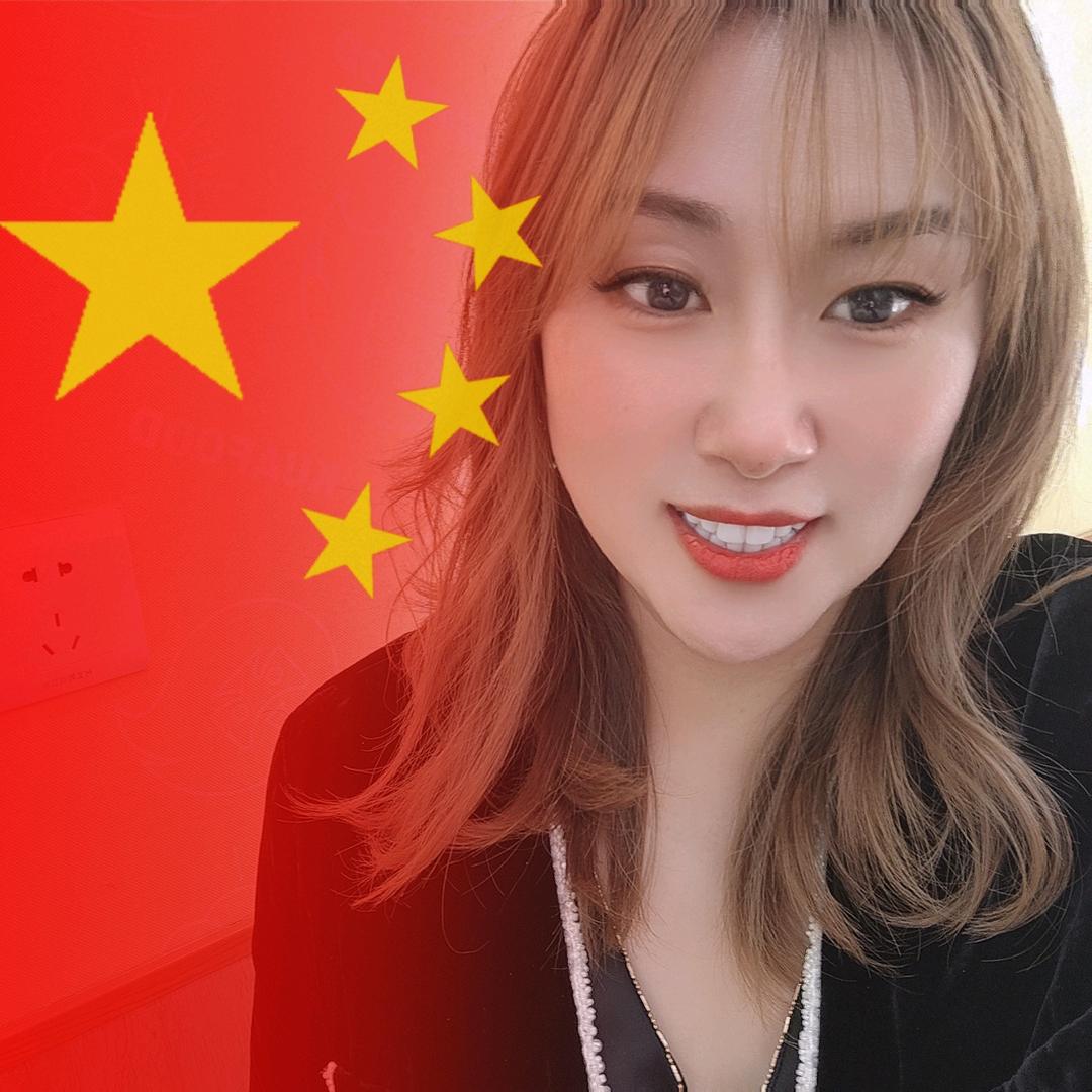 嘴角上扬