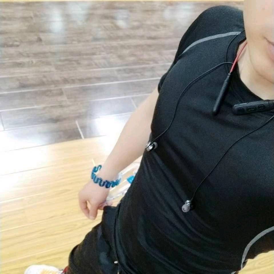 红绿灯的杰哥