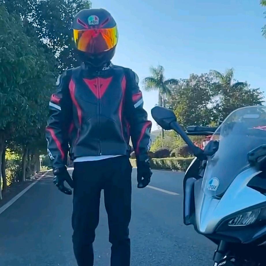 @小战
